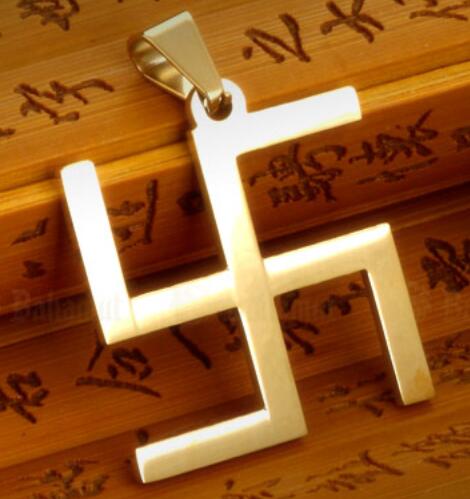 随身佩戴在线财神网开光万字符吊坠可得大佛、大善、大行、吉祥、万福和万寿。
