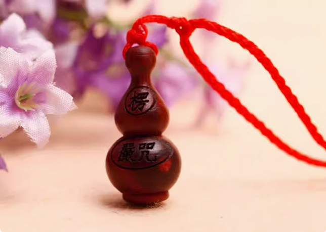 开光楞严咒葫芦吊坠(内含经文)，楞严咒辟邪护身消灾保平安吊坠